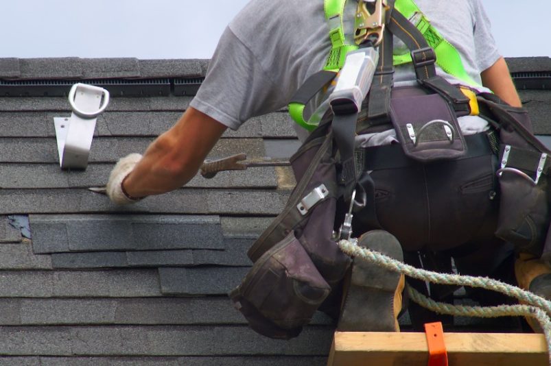 A Step-by-Step Guide to Roof Walking Techniques