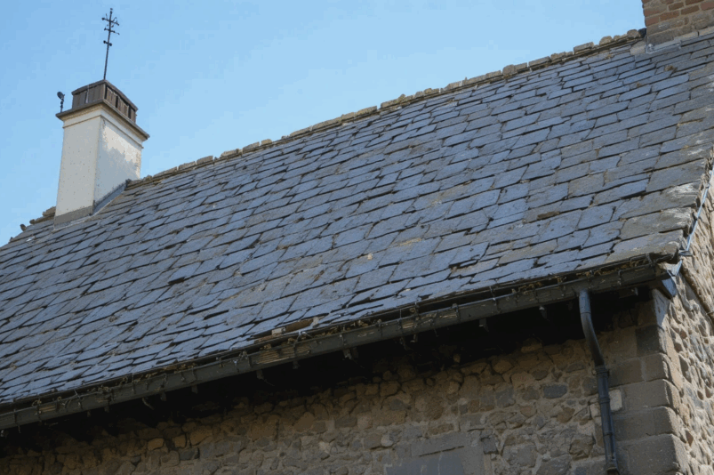 How Does the Age of My Roof Affect Insurance Rates?