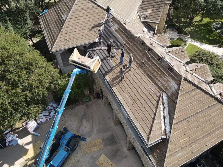 long-arm-telehandler-to-move-tile-to-roof
